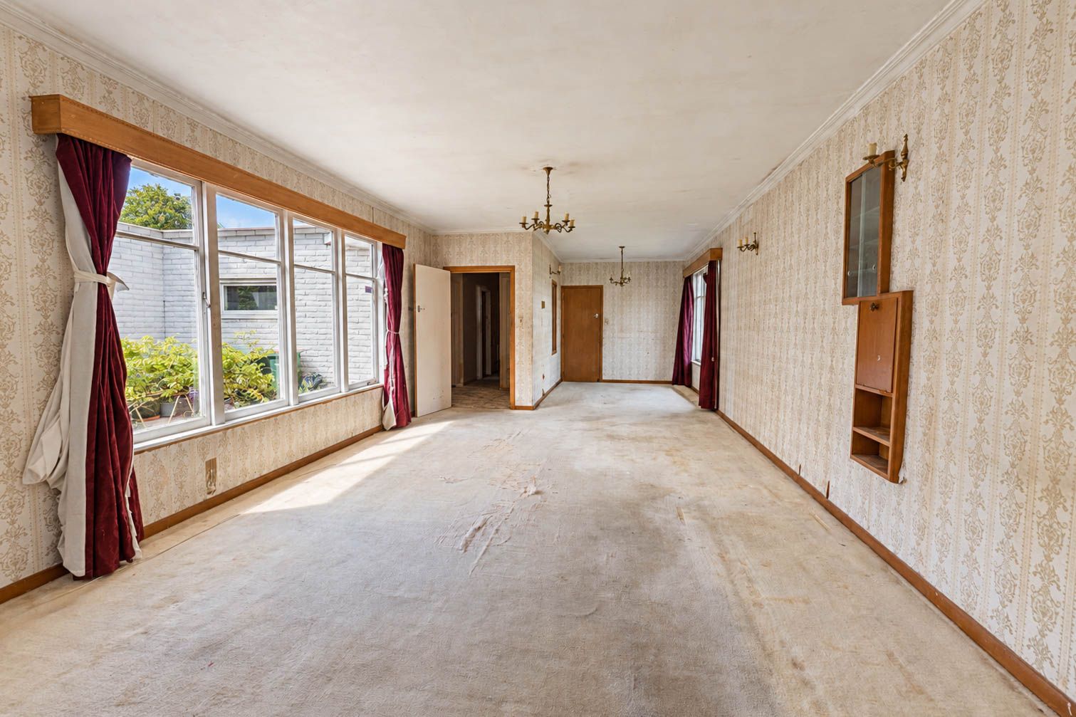 Living and dining scale — 61 Hill Road, Hill Park, Manukau
