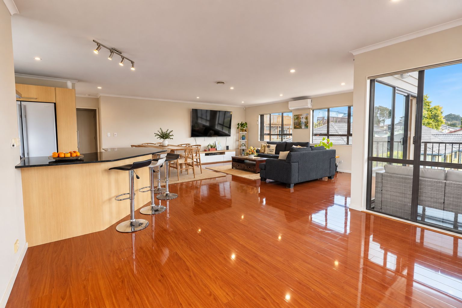 Living and dining connection — 19 Nanleen Rise, The Gardens, Manukau